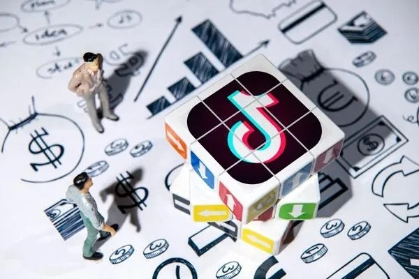 抖音上怎么那么多交友的？